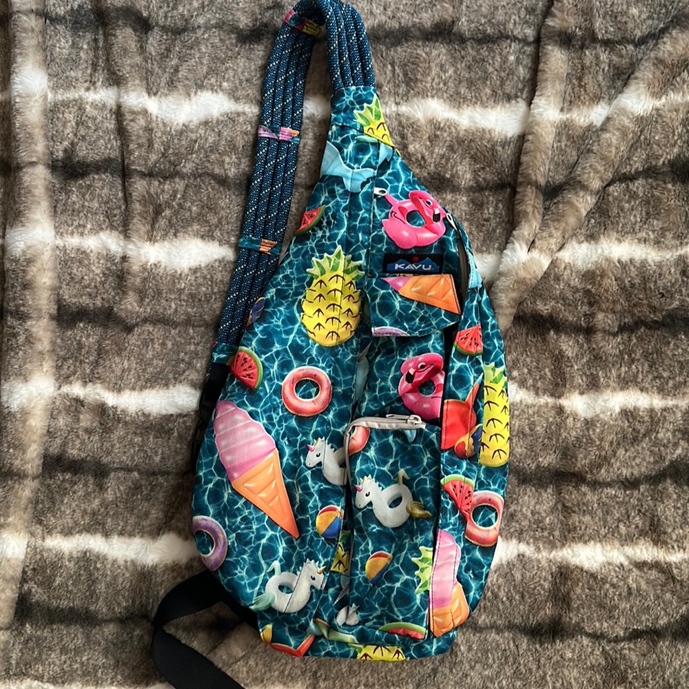 KAVU Sling Back Pack Cute Summer Print